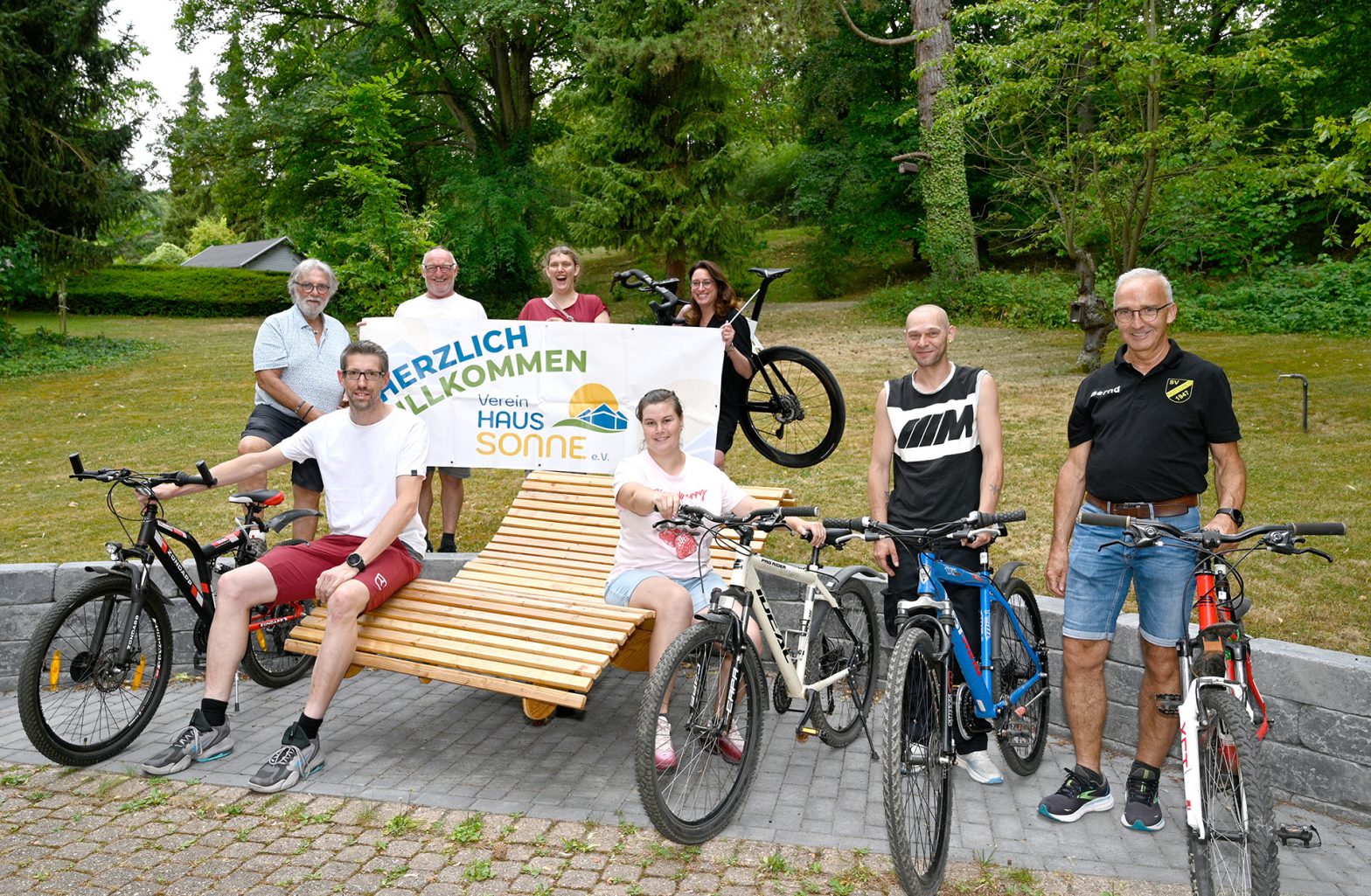 Sichtbares Ergebnis der letzten Radaktion: Die Spendenerlöse haben mit dazu beigetragen, dass Waldsofas für Haus Sonne angeschafft werden konnten. Am 1. August soll die zweite Benefiz-Radaktion starten. Foto: Henri Grüger/pp/Agentur ProfiPress